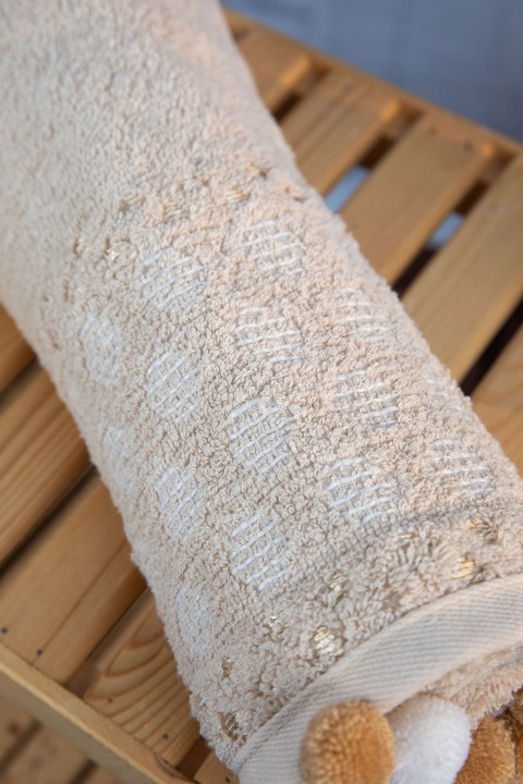 Bella Ponponlu Yüz Havlusu 50x90 - Bej