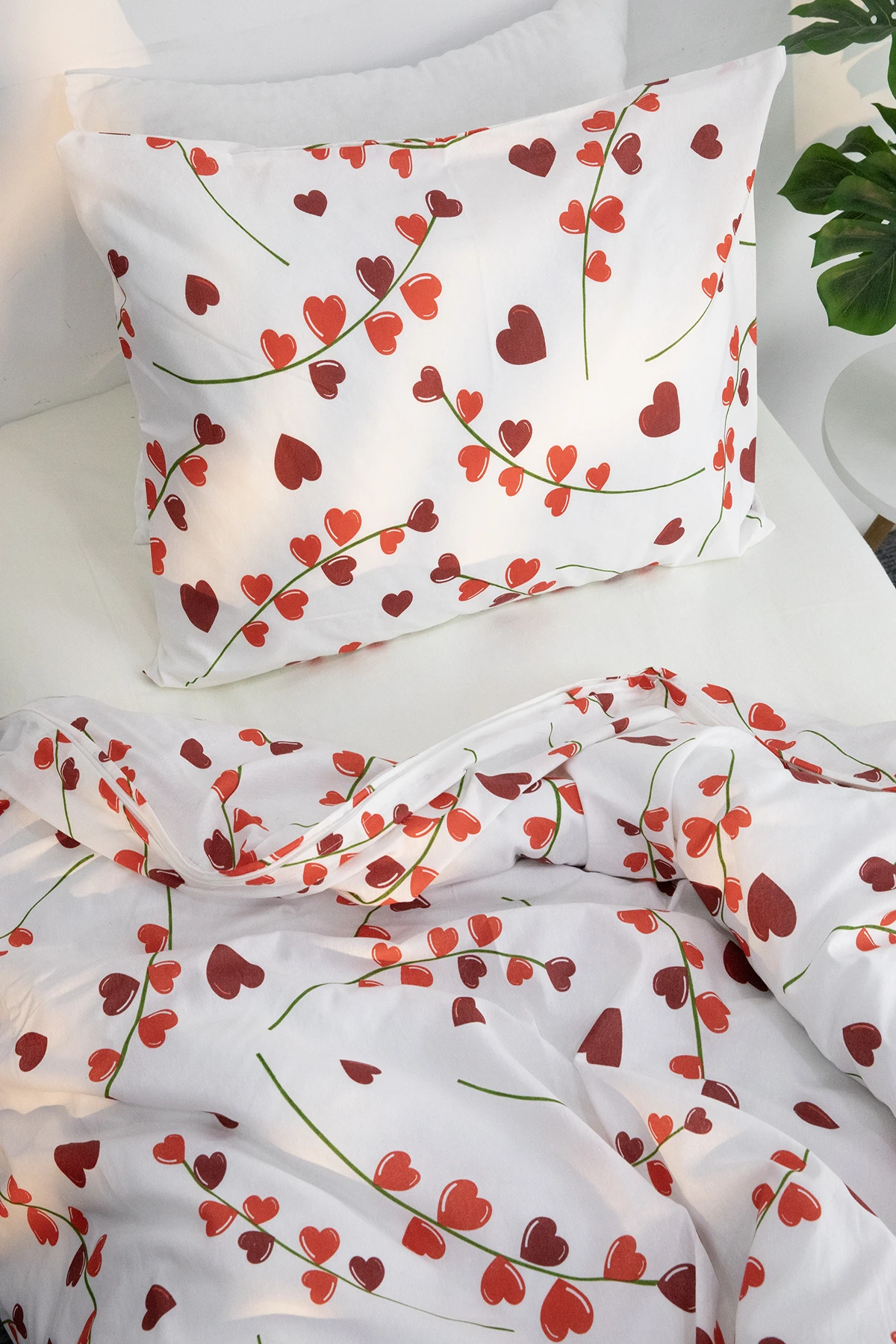 Elegance Kalpli Tek Kişilik Nevresim Seti Elegance Kalpli Tek Kişilik Nevresim Seti