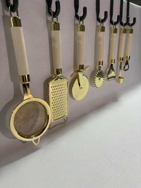 Favora 7 Parça Mutfak Gereçleri Krem - Gold