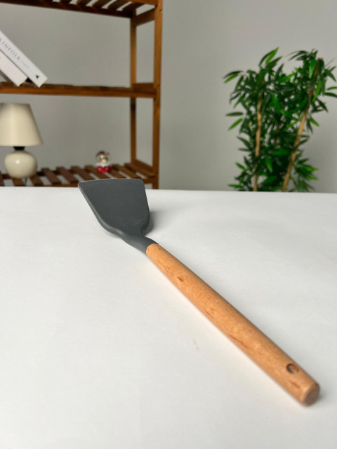 Favora 7'li Bambu Saplı Silikon Servis Seti - Gri