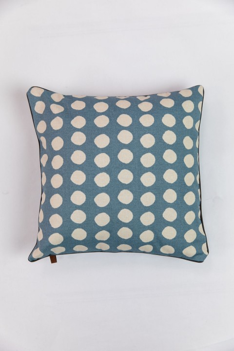 Favora Puantiyeli Kırlent 43x43 cm - Mavi