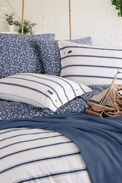 İyi Geceler Blue Marine Çift Kişilik Nevresimli Pike Takımı - Breezy İndigo