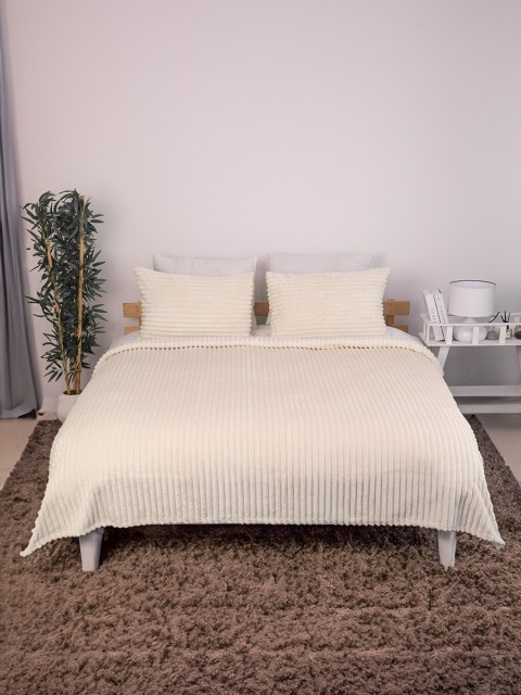 Linda 3 Parça Çift Kişilik Battaniye Seti - Ekru Linda 3 Parça Çift Kişilik Battaniye Seti - Ekru