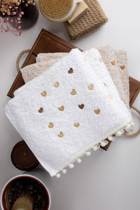 Yoncagül Ponponlu 4lü El Yüz Havlusu - Krem - Bej Yoncagül Ponponlu 4lü El Yüz Havlusu - Krem - Bej