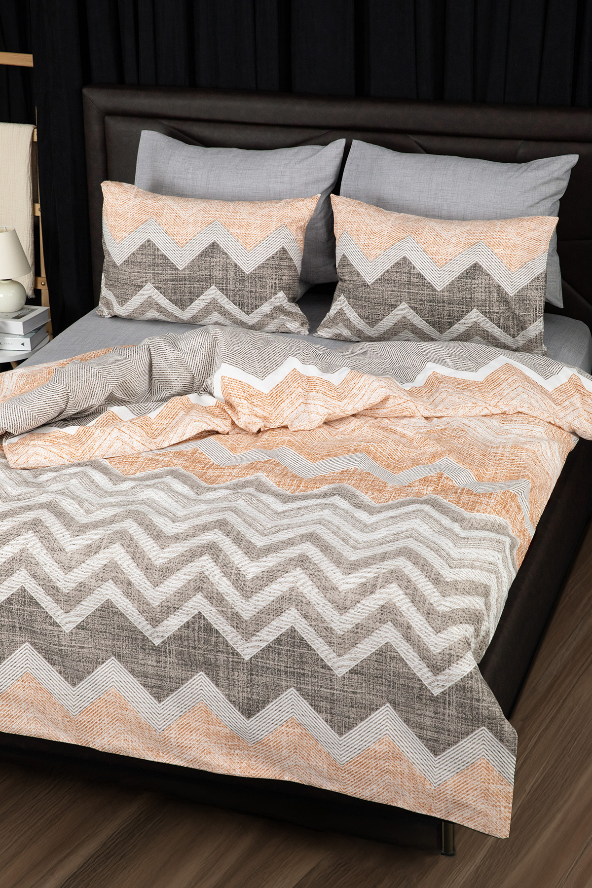 Sakkara Lastikli Çarşaflı Çift Kişilik Nevresim Takımı - Kahverengi Sakkara Lastikli Çarşaflı Çift Kişilik Nevresim Takımı - Kahverengi