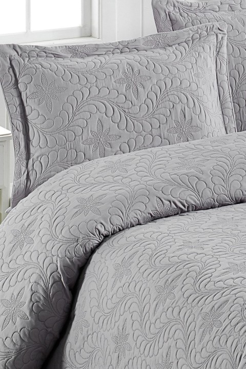 Sarmaşık Çift Kişilik Düz Renk Yatak Örtüsü Takımı - Açık Gri Sarmaşık Çift Kişilik Düz Renk Yatak Örtüsü Takımı - Açık Gri