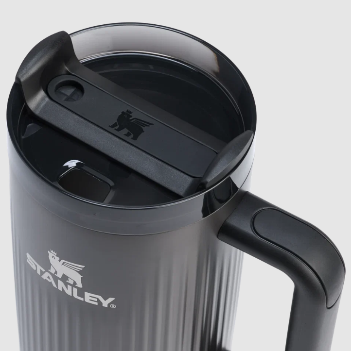 Stanley Stanley The Quencher H2.0 Fluted Tumbler 1.18L/40oz Black Pvd Stanley Stanley The Quencher H2.0 Fluted Tumbler 1.18L/40oz Black Pvd