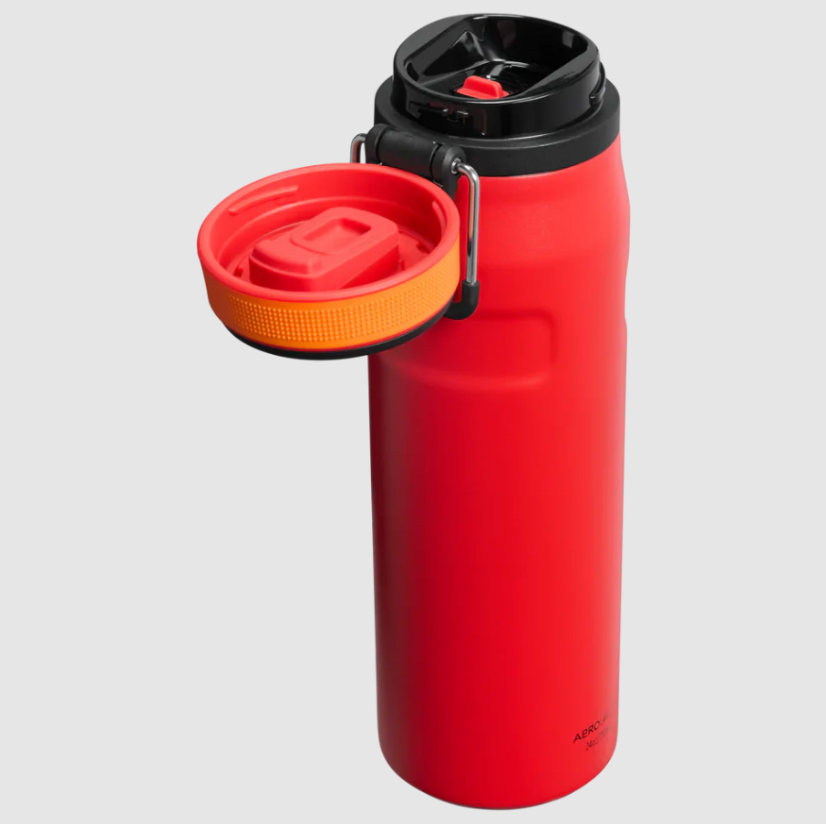 Stanley The Iceflow™ Bottle Twist Flip 0.7L / 24Oz Chili Black 11284-0253