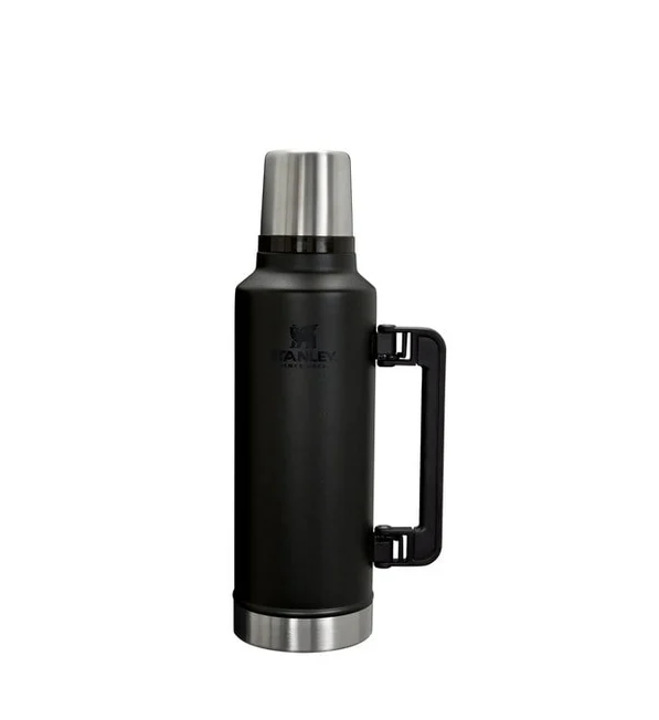 STANLEY THE LEGENDARY CLASSİC BOTTLE 1.9L / 2.0QT BLACK STANLEY THE LEGENDARY CLASSİC BOTTLE 1.9L / 2.0QT BLACK