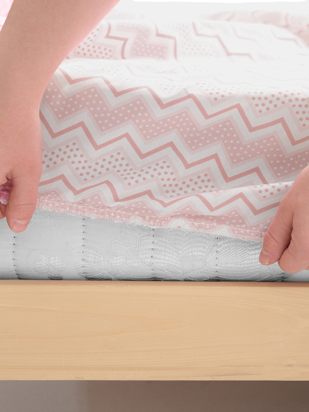 Star Lastikli Çarşaflı Pamuklu Tek Kişilik Nevresim - Pudra Star Lastikli Çarşaflı Pamuklu Tek Kişilik Nevresim - Pudra