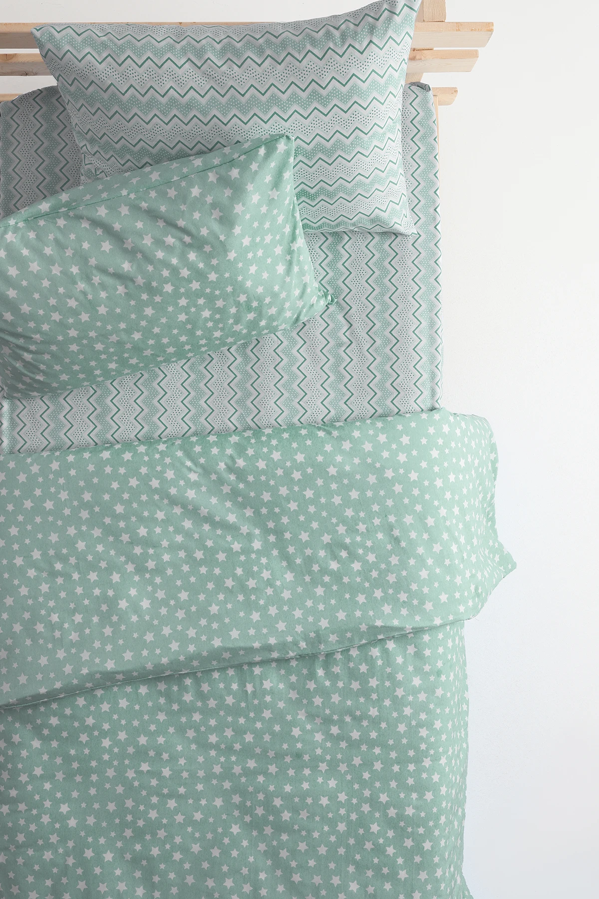 Star Lastikli Çarşaflı Pamuklu Tek Kişilik Nevresim - Yeşil Star Lastikli Çarşaflı Pamuklu Tek Kişilik Nevresim - Yeşil