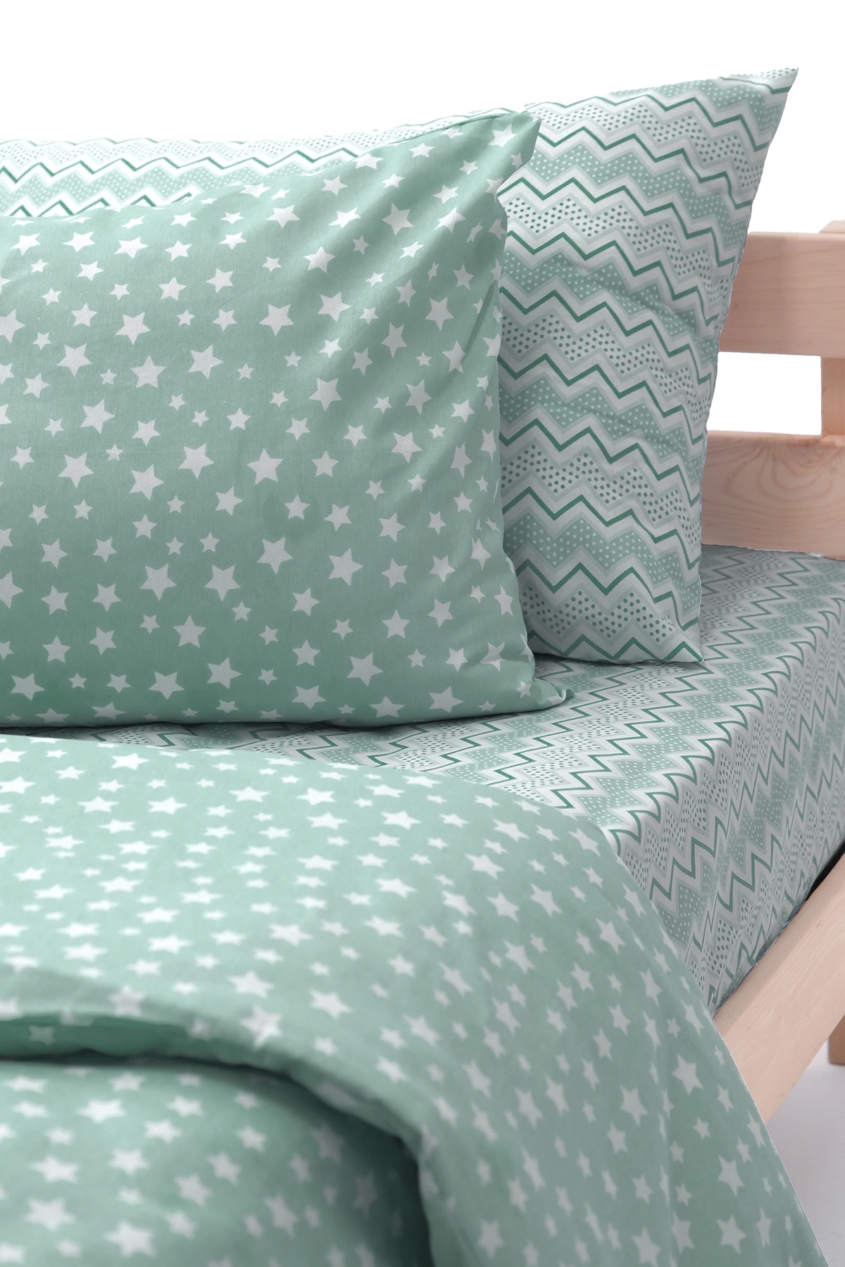 Star Lastikli Çarşaflı Pamuklu Tek Kişilik Nevresim - Yeşil Star Lastikli Çarşaflı Pamuklu Tek Kişilik Nevresim - Yeşil