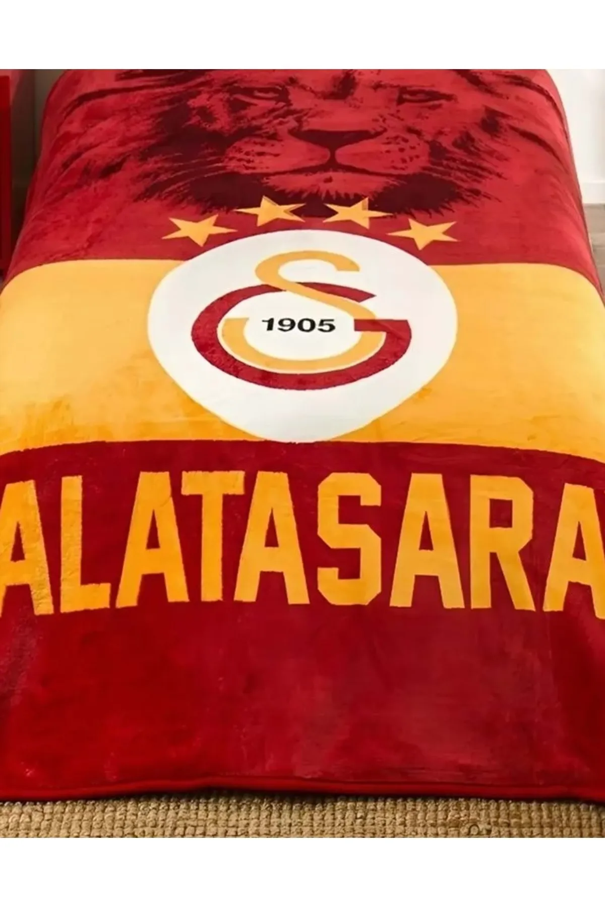 Taç Galatasaray Klasik Aslan Lisanslı Tek Kişilik Battaniye Taç Galatasaray Klasik Aslan Lisanslı Tek Kişilik Battaniye