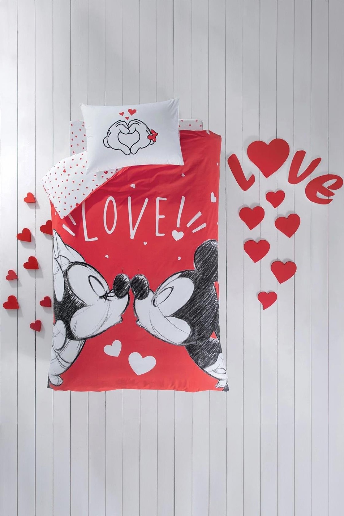 Taç Lisanslı Minnie & Mickey Tek Kişilik Nevresim Takımı