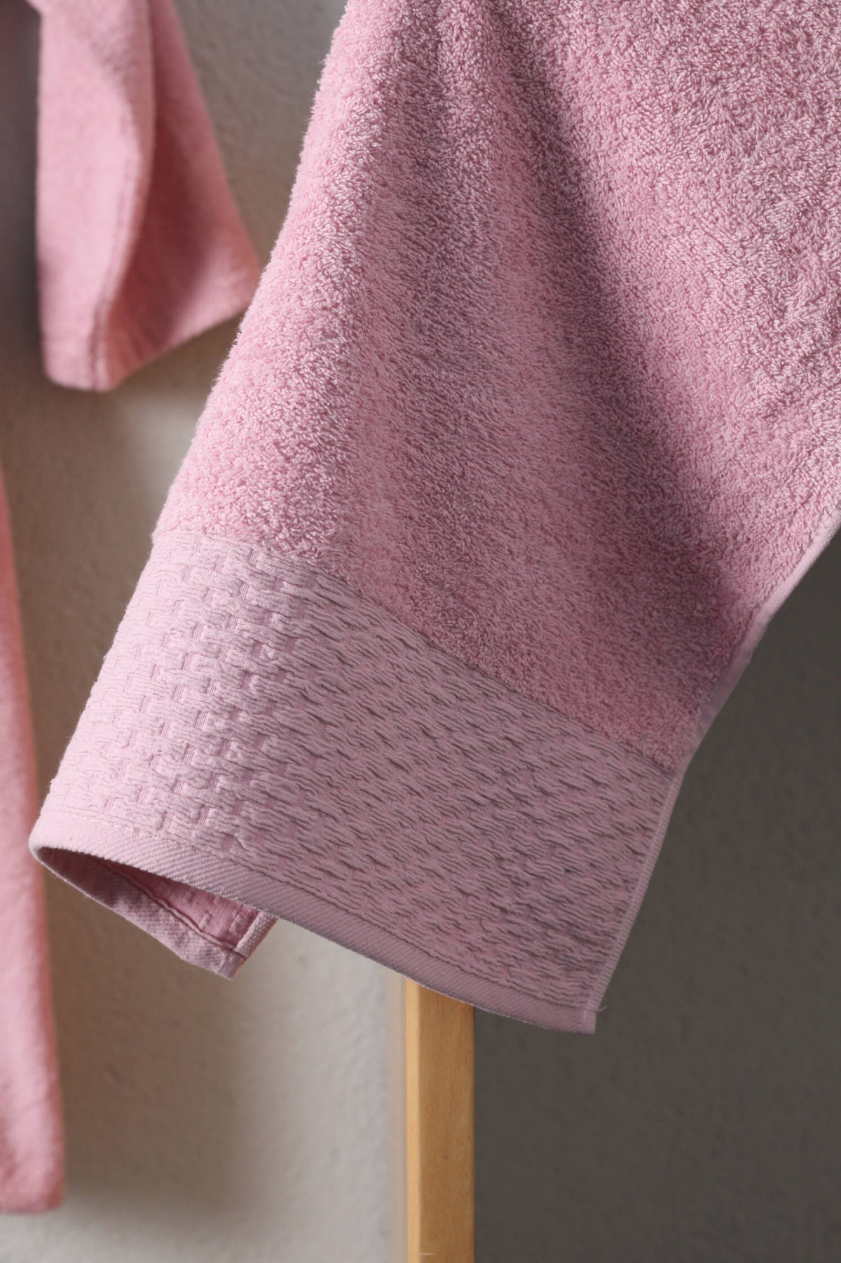 Tuwa Unisex Pamuklu XXL Beden Tekli Bornoz Seti - Pudra Tuwa Unisex Pamuklu XXL Beden Tekli Bornoz Seti - Pudra