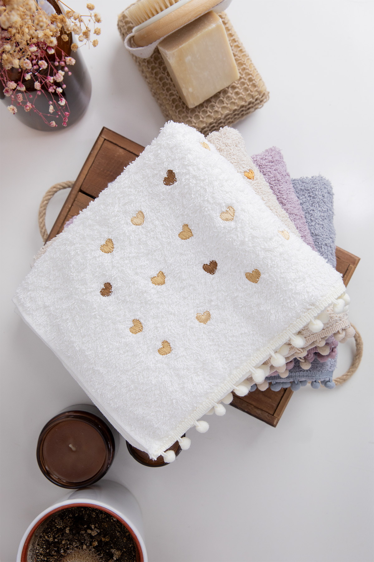 Yoncagül Ponponlu 4lü El Yüz Havlusu - Krem - Gri Yoncagül Ponponlu 4lü El Yüz Havlusu - Krem - Gri