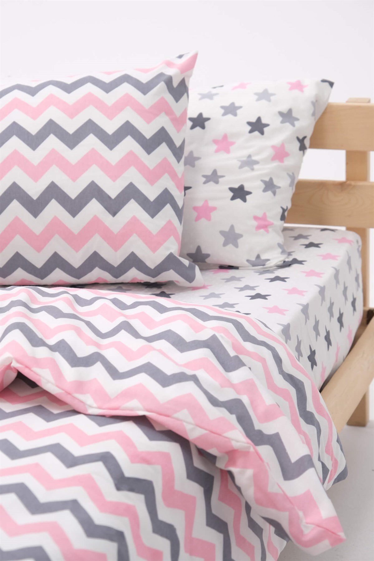 Zigzag Desenli Lastikli Çarşaflı Pamuklu Tek Kişilik Nevresim Takımı - Pembe